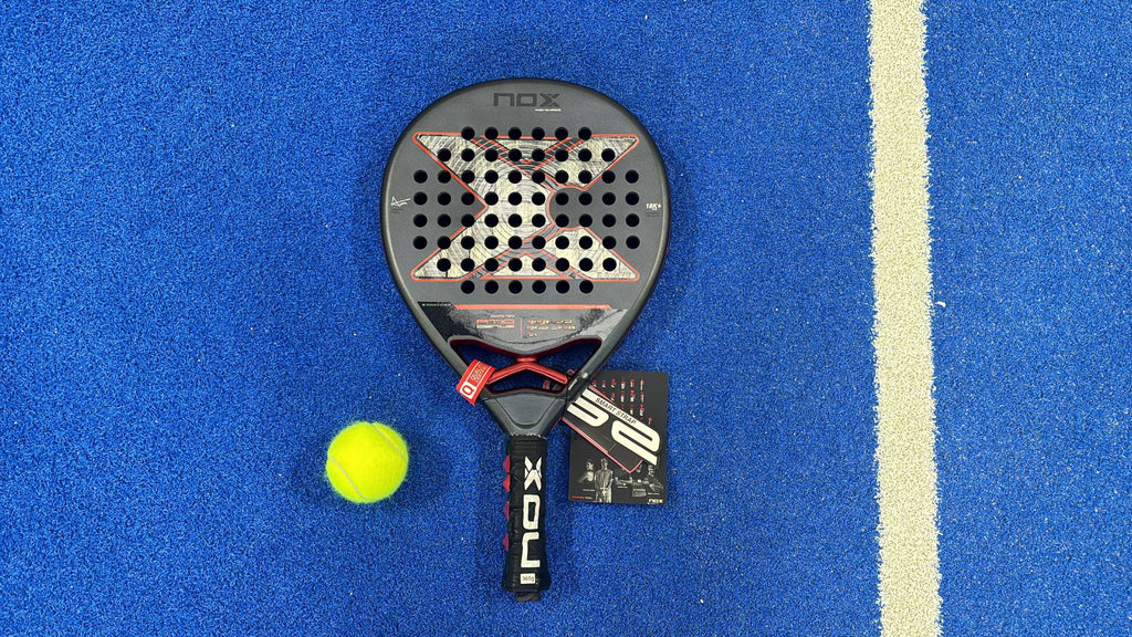 What makes the NOX AT10 Genius 18K alum racket so special?