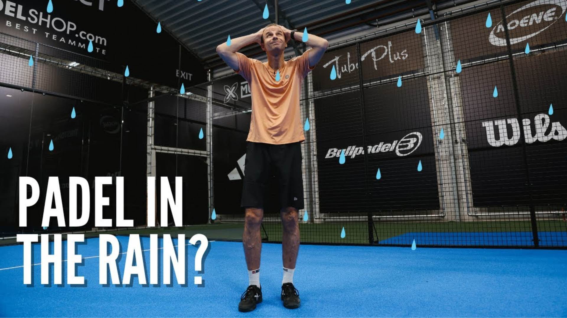 Can you play padel in the rain?