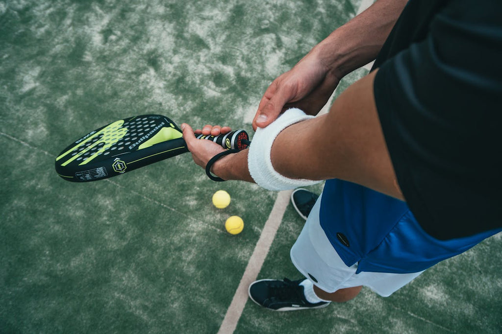 When to rest from wrist pain from padel