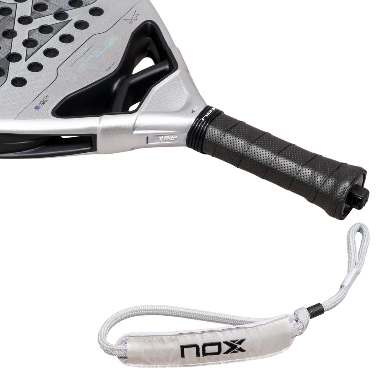 Close-up of the 12K Alum XTREM carbon technology used in the Nox AT10 GENIUS 12K ALUM Xtreme 2027 padel racket.