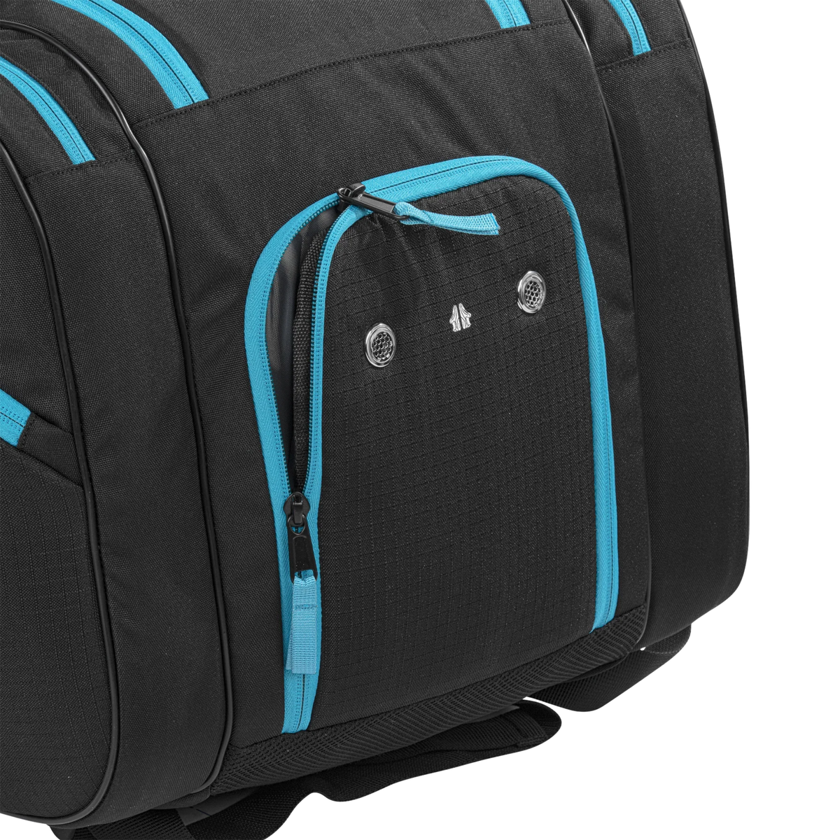 Close-up of the side zippered pocket of the Pallap Mid Racket Bag.